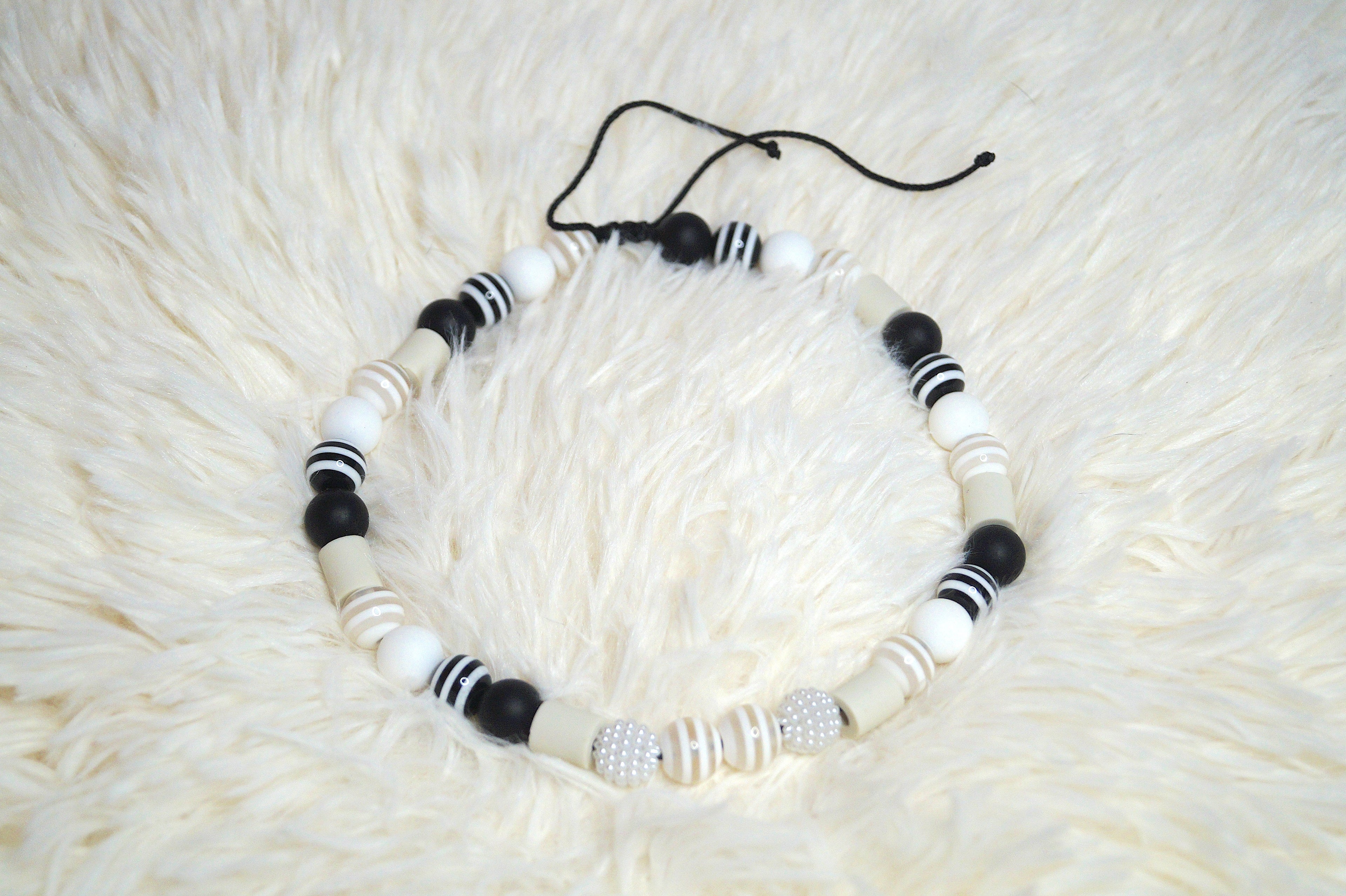 Collier Antiparasitaire Élégant Chien Perles EM - Haut de Gamme Fait Main