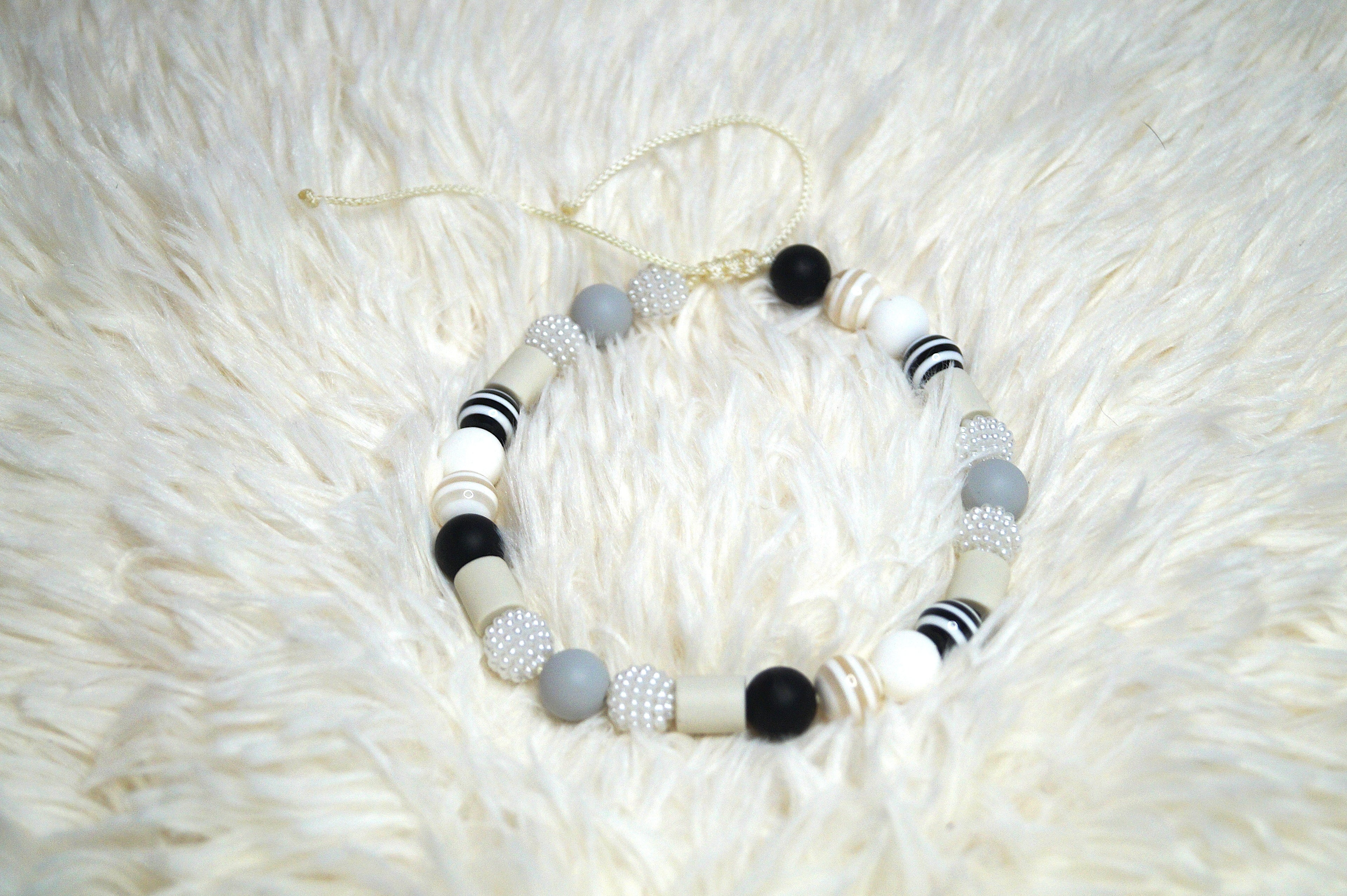 Collier Antiparasitaire Chien Fait Main avec Perles EM - Ajustable