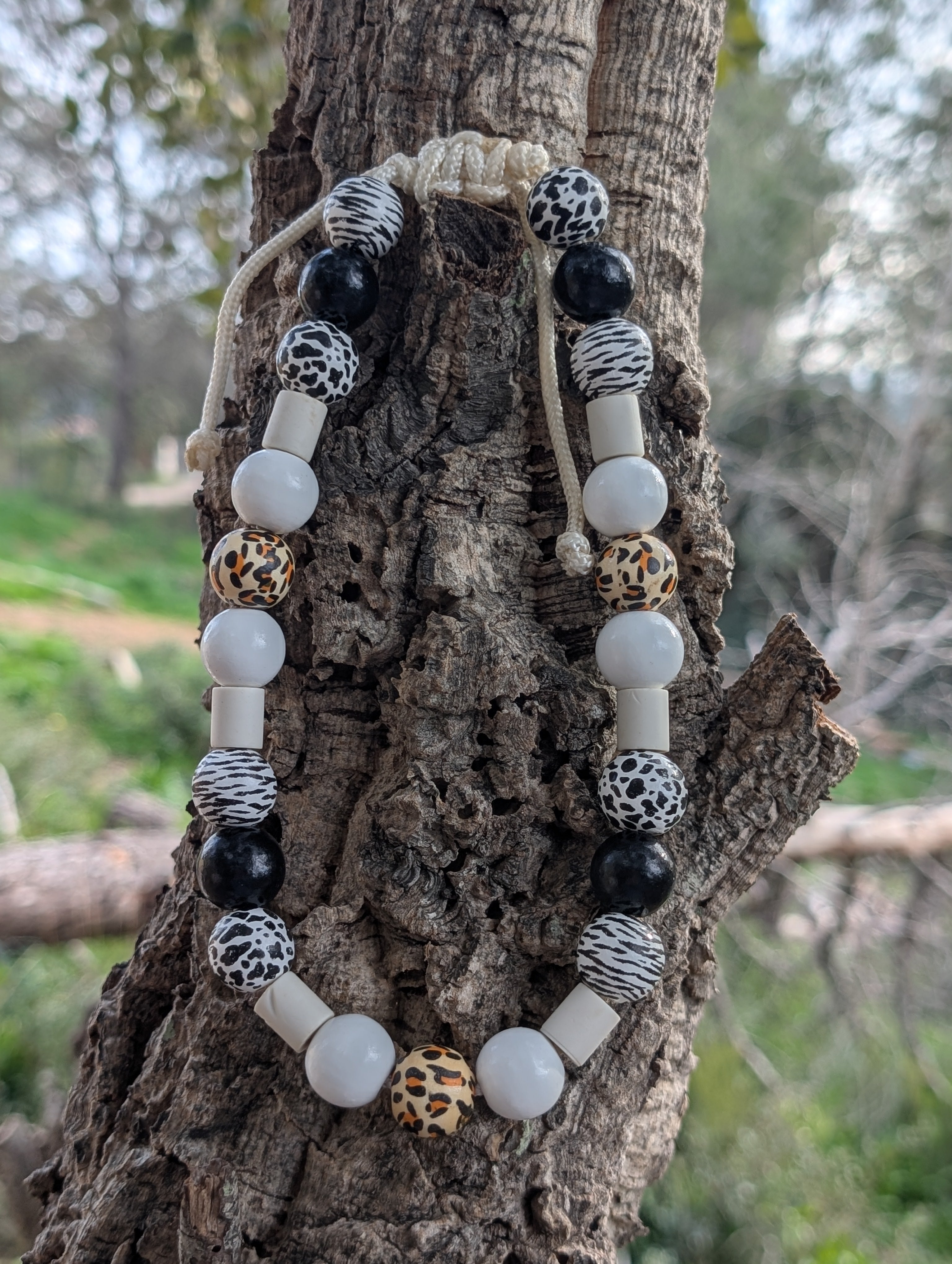 Collier Chien Antiparasitaire Motif Léopard Perles EM - Tendance et Naturel Fait Main